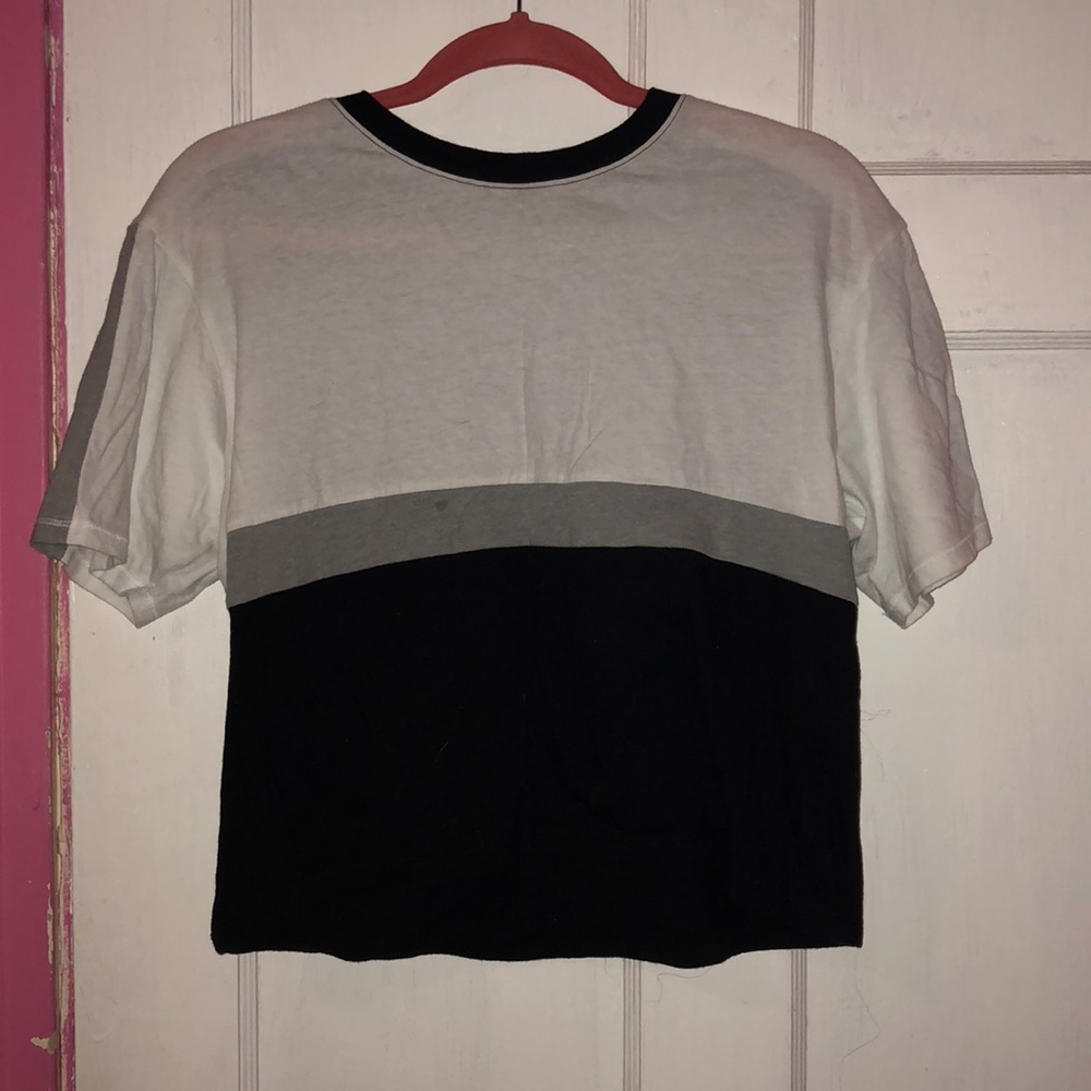 Black and white tee